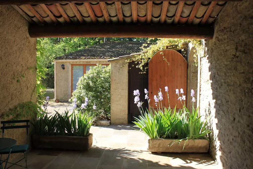 Hotel Mas De Cure Bourse 3*, L'Isle-sur-la-Sorgue