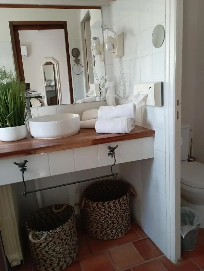 Hotel Mas De Cure Bourse LʼIsle-sur-la-Sorgue