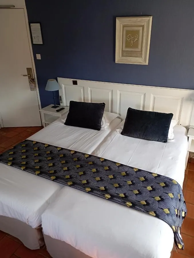 ***  Hotel Mas De Cure Bourse LʼIsle-sur-la-Sorgue Frankreich