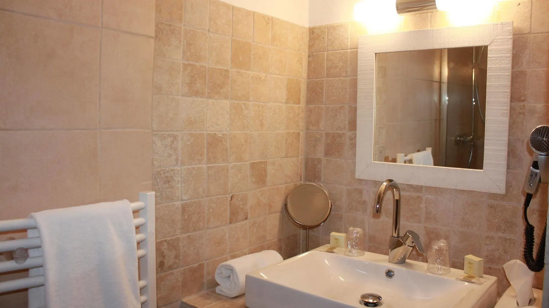 ***  Hotel Mas De Cure Bourse France